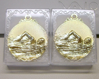 �����_��